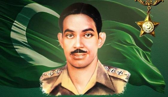 کیپٹن محمد سرور شہید کا آج 78 واں یومِ شہادت، صدرِ زرداری، وزیرِ اعظم شہباز شریف اور مسلح افواج کا خراجِ عقیدت
