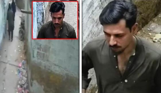 کراچی: کیماڑی میں خاتون کیساتھ غیر اخلاقی حرکت کرنیوالے شخص کی تصویر سامنے آ گئی کراچی: کیماڑی میں خاتون کیساتھ غیر اخلاقی حرکت کرنیوالے شخص کی تصویر سامنے آ گئی