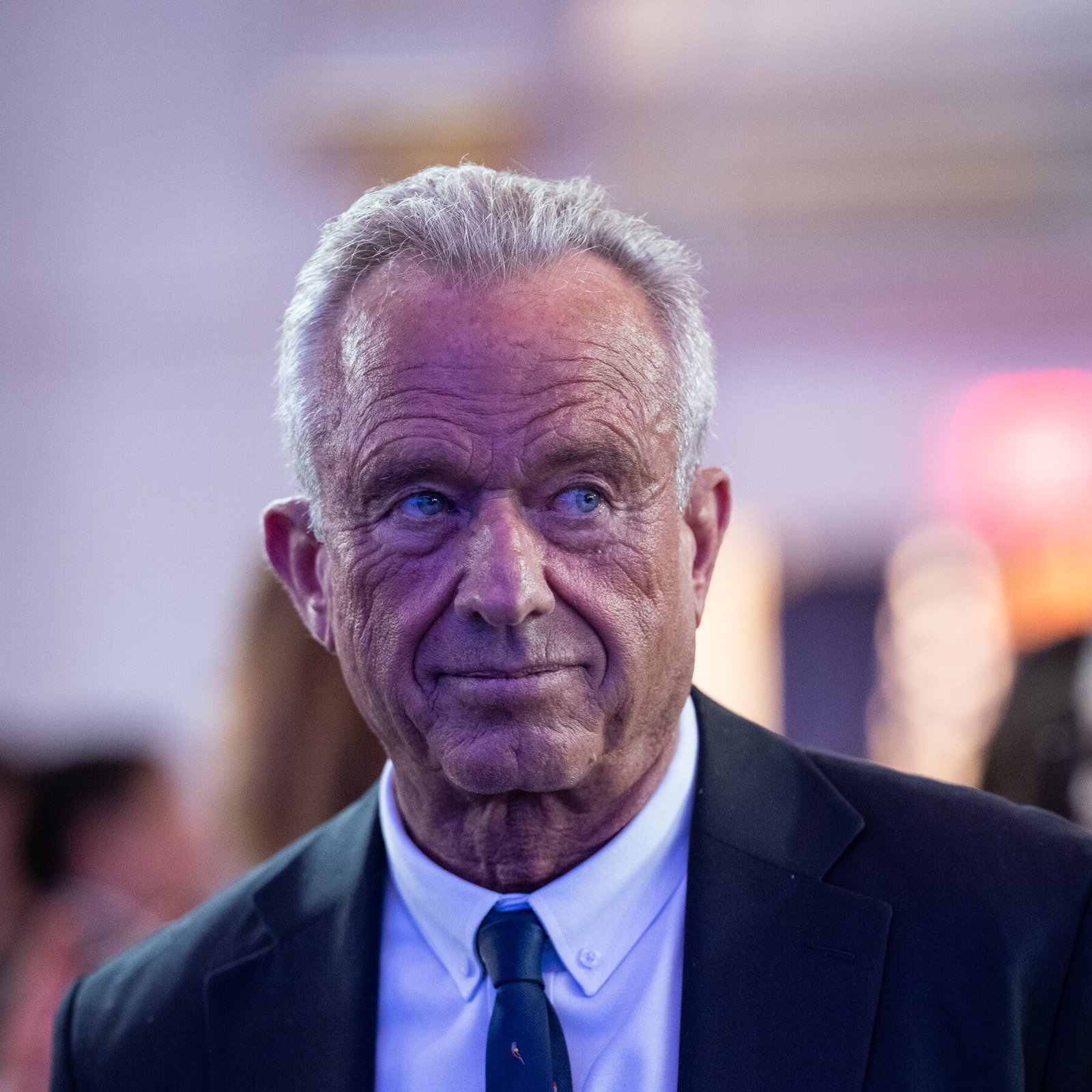 Spotlight on Fauci Said to Boost Book Sales for Kennedy and His Publisher Spotlight on Fauci Said to Boost Book Sales for Kennedy and His Publisher