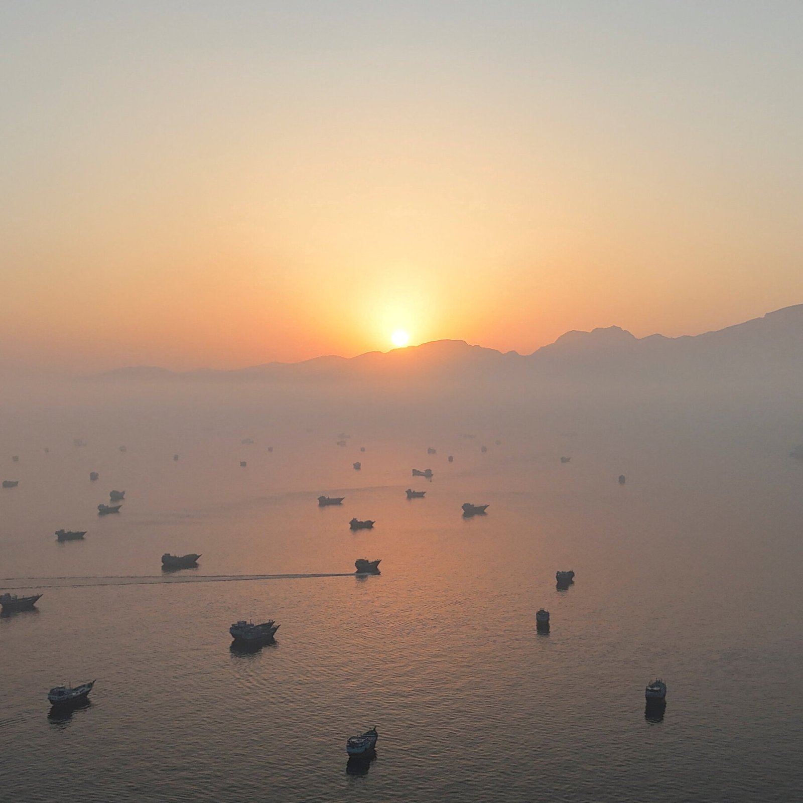 An Emerging Deal Between Iran and Oman to Reopen Hormuz Would Come at a Cost for Trump