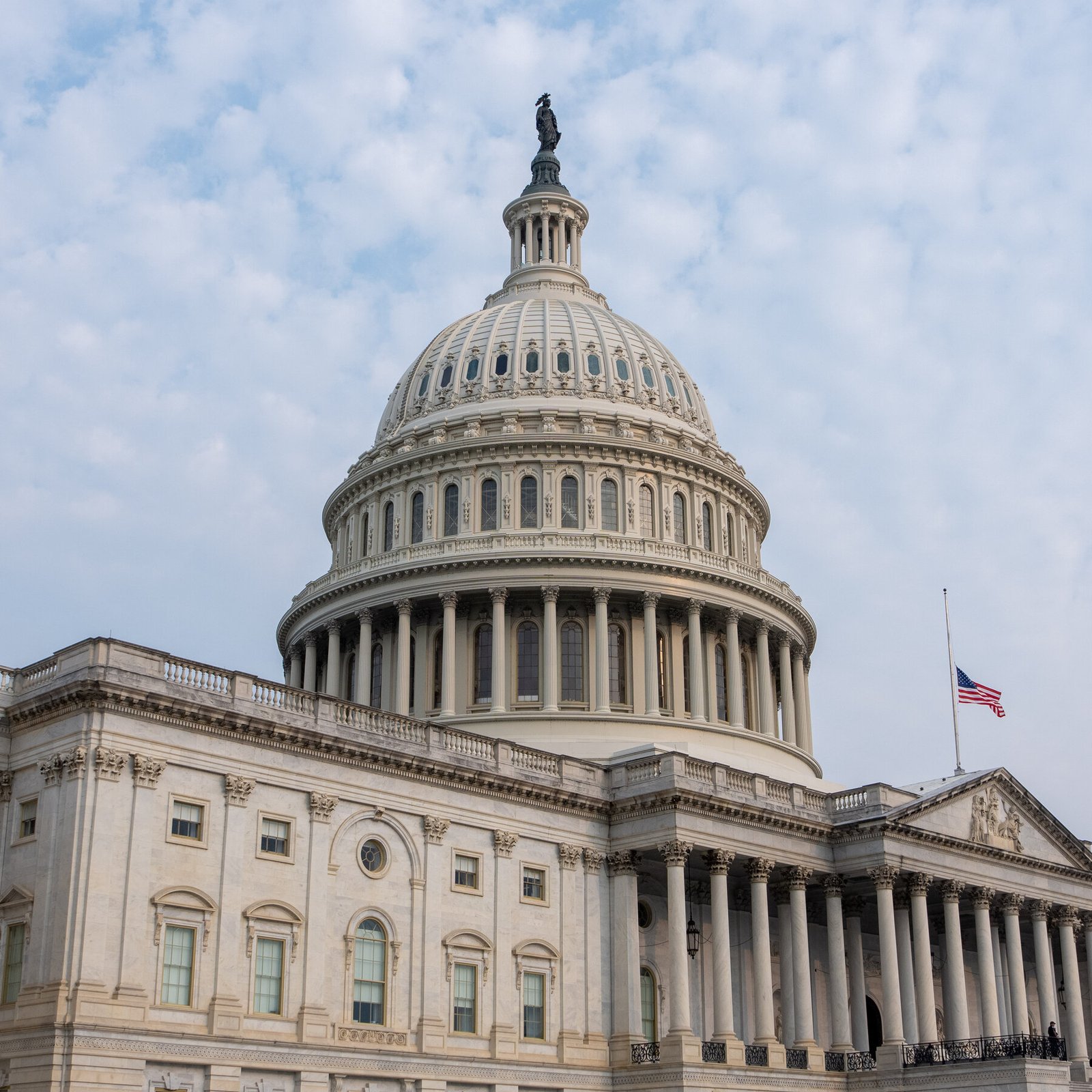Senate Moves Ahead on Bill to Avert a Shutdown Senate Moves Ahead on Bill to Avert a Shutdown