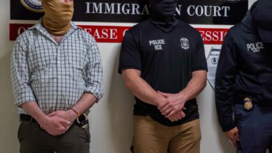 N.Y. Law Barring ICE Agents From Wearing Masks Is Blocked by Judge N.Y. Law Barring ICE Agents From Wearing Masks Is Blocked by Judge