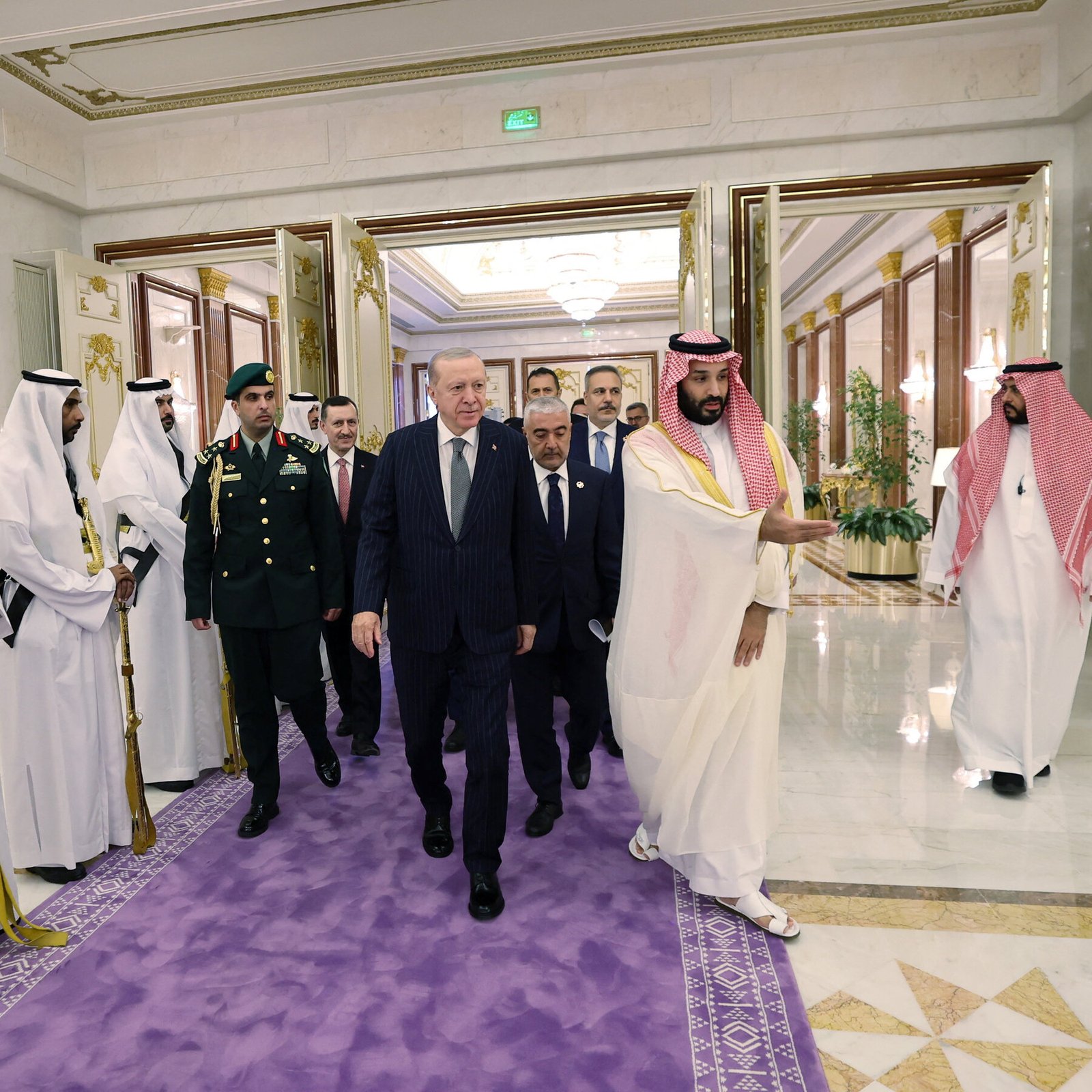 Saudi Arabia, Turkey and Pakistan Sign Joint Defense Pact Saudi Arabia, Turkey and Pakistan Sign Joint Defense Pact