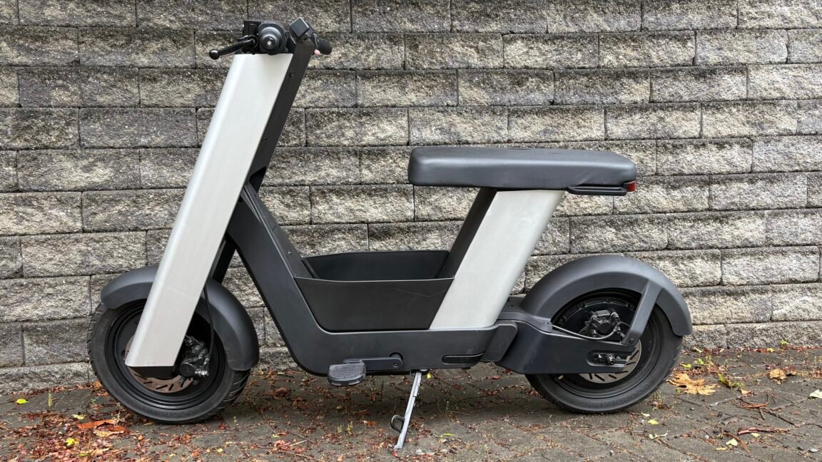 Pushing the limits: Infinite Machine’s Olto is barely a bicycle Pushing the limits: Infinite Machine’s Olto is barely a bicycle