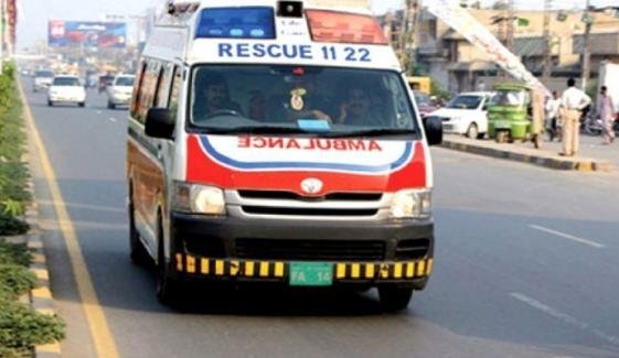وادیٔ نیلم: ووٹ ڈال کر واپس آنے والی گاڑی بجلی کے تار سے ٹکرا گئی، کرنٹ لگنے سے 8 افراد زخمی وادیٔ نیلم: ووٹ ڈال کر واپس آنے والی گاڑی بجلی کے تار سے ٹکرا گئی، کرنٹ لگنے سے 8 افراد زخمی