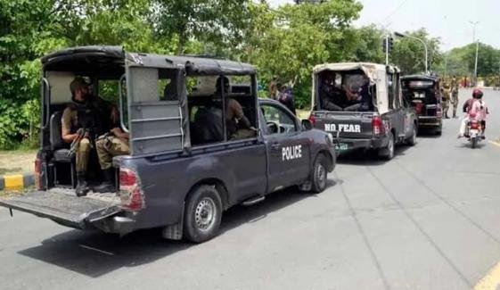 لاہور: سود خوروں کیخلاف بڑے پیمانے پر کریک ڈاؤن کا فیصلہ لاہور: سود خوروں کیخلاف بڑے پیمانے پر کریک ڈاؤن کا فیصلہ