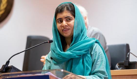 آبائی علاقے سوات میں خودکش حملے پر بہت دکھی ہوں، ملالہ یوسف زئی آبائی علاقے سوات میں خودکش حملے پر بہت دکھی ہوں، ملالہ یوسف زئی