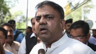 آصف زرداری اور نواز شریف کے ہوتے ہوئے معاملات آگے نہیں بڑھ سکتے، فواد چوہدری آصف زرداری اور نواز شریف کے ہوتے ہوئے معاملات آگے نہیں بڑھ سکتے، فواد چوہدری