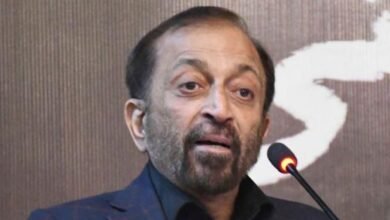 ملک 4 صوبوں اور چند خاندانوں کی اجارہ داری سے نہیں چل سکتا، فاروق ستار