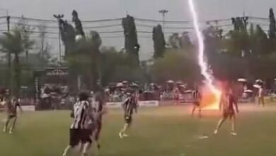 تھائی لینڈ: فٹبال کے سیمی فائنل میچ کے دوران کھلاڑی پر آسمانی بجلی گر گئی