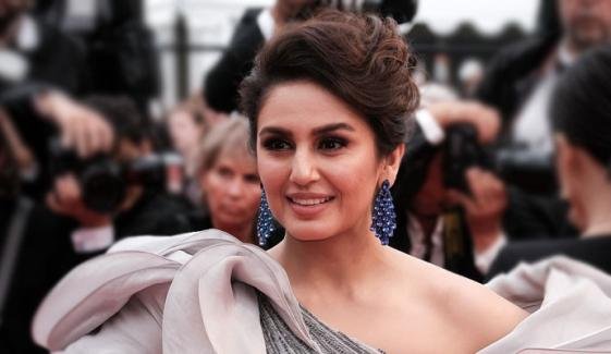 فلموں کی کمائی کے اعداد و شمار بڑھا چڑھا کر پیش کیے جاتے ہیں: ہما قریشی فلموں کی کمائی کے اعداد و شمار بڑھا چڑھا کر پیش کیے جاتے ہیں: ہما قریشی