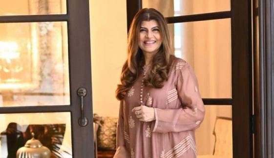 حمل و زچگی کے بعد ڈپریشن و پریگننسی بلوز حقیقی مسائل ہیں: روبینہ اشرف