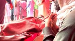’انصاف کے لیے کھڑے ہونے والے میرے اکلوتے بیٹے کو گولی مار دی گئی‘: راولاکوٹ میں بی بی سی نے کیا دیکھا