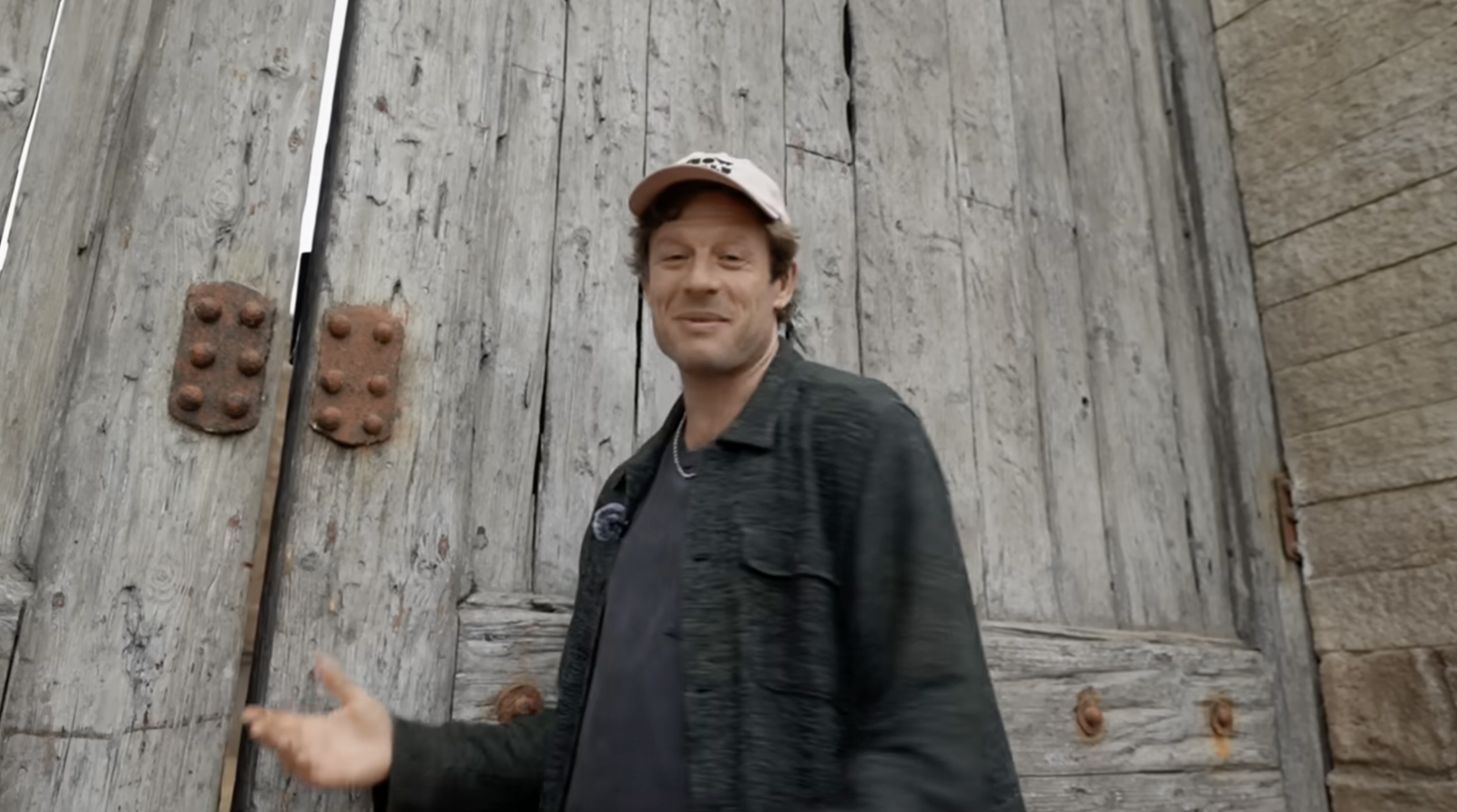 House of the Dragons James Norton is here to give you a delightful Tumbleton tour House of the Dragons James Norton is here to give you a delightful Tumbleton tour